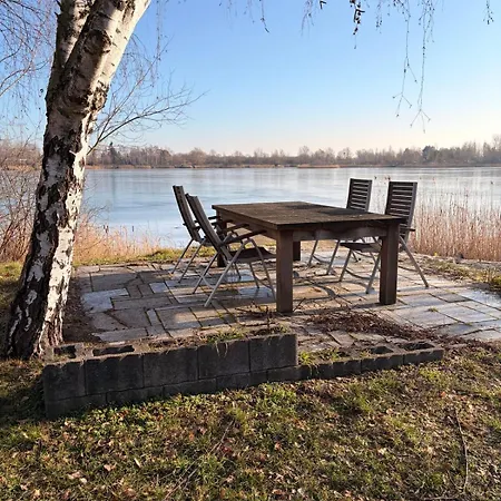 Gaestehaus Am Privatsee 아파트 *