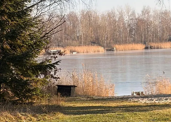 Gaestehaus Am Privatsee 아파트 *